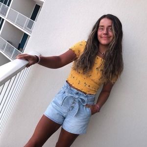 Meet your Posher, Current